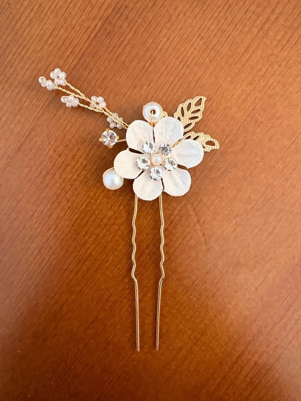 Gold and White Floral Bridal Hair Comb - Elegant Women's Hair Accessory 2 pcs.
